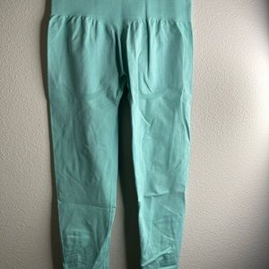 Seafoam NVGTN leggings medium
